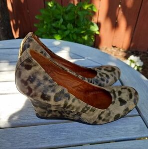 LANVIN PARIS Ballet Wedges Animal Print  Round Toe High Heel Pumps Sz 5